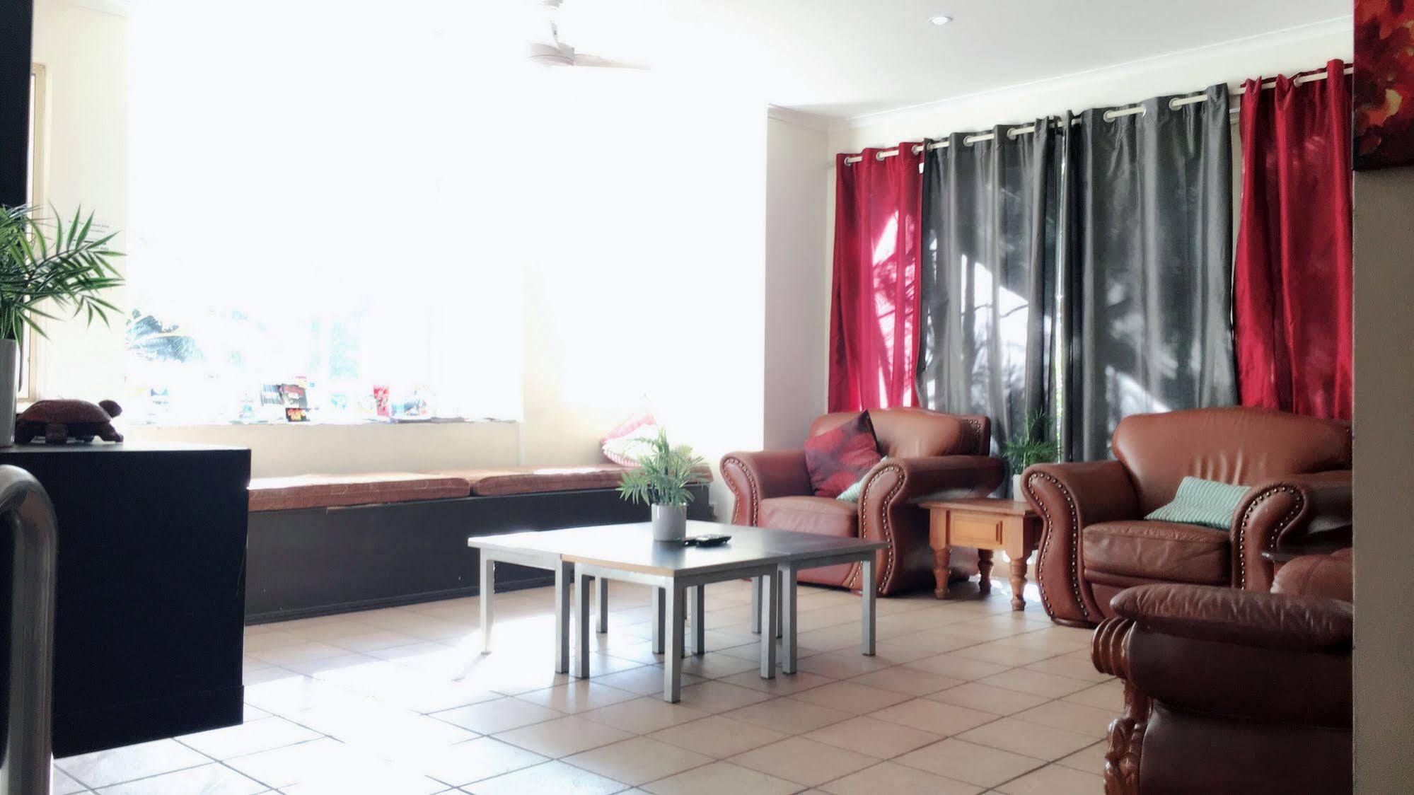 Gold Coast Hostel Ngoại thất bức ảnh